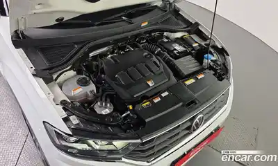 Volkswagen T-Roc 2022 2.0 Автомат в Москве № 628828, миниатюра 6