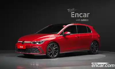 Volkswagen Golf, 2024