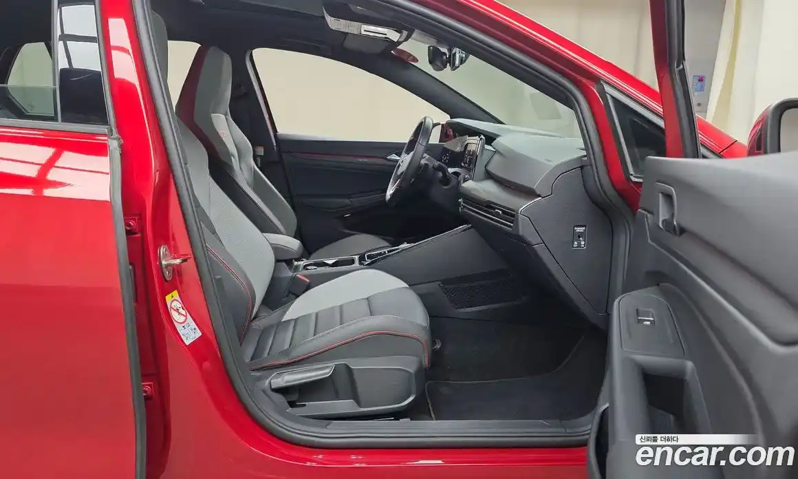 Volkswagen Golf 2024 2.0 Автомат в Москве № 628879, фото 11