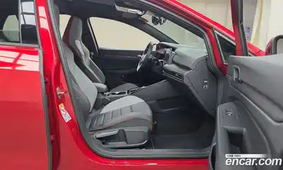 Volkswagen Golf 2024 2.0 Автомат в Москве № 628879, миниатюра 11