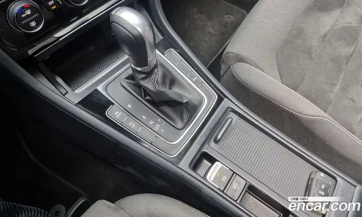 Volkswagen Golf 2015 2.0 Автомат в Москве № 628917, фото 9