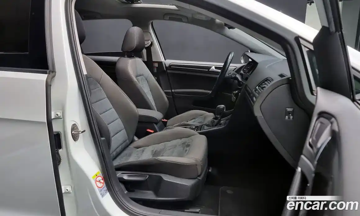 Volkswagen Golf 2015 2.0 Автомат в Москве № 628917, фото 10