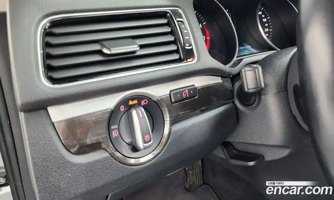 Volkswagen Passat 2018 2.0 Автомат в Москве № 629052, фото 16