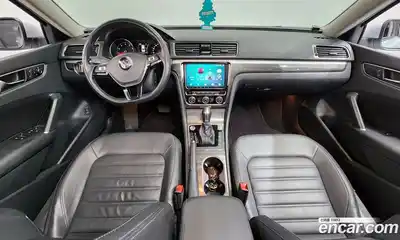 Volkswagen Passat 2018 2.0 Автомат в Москве № 629052, миниатюра 7