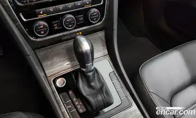 Volkswagen Passat 2018 2.0 Автомат в Москве № 629052, миниатюра 9