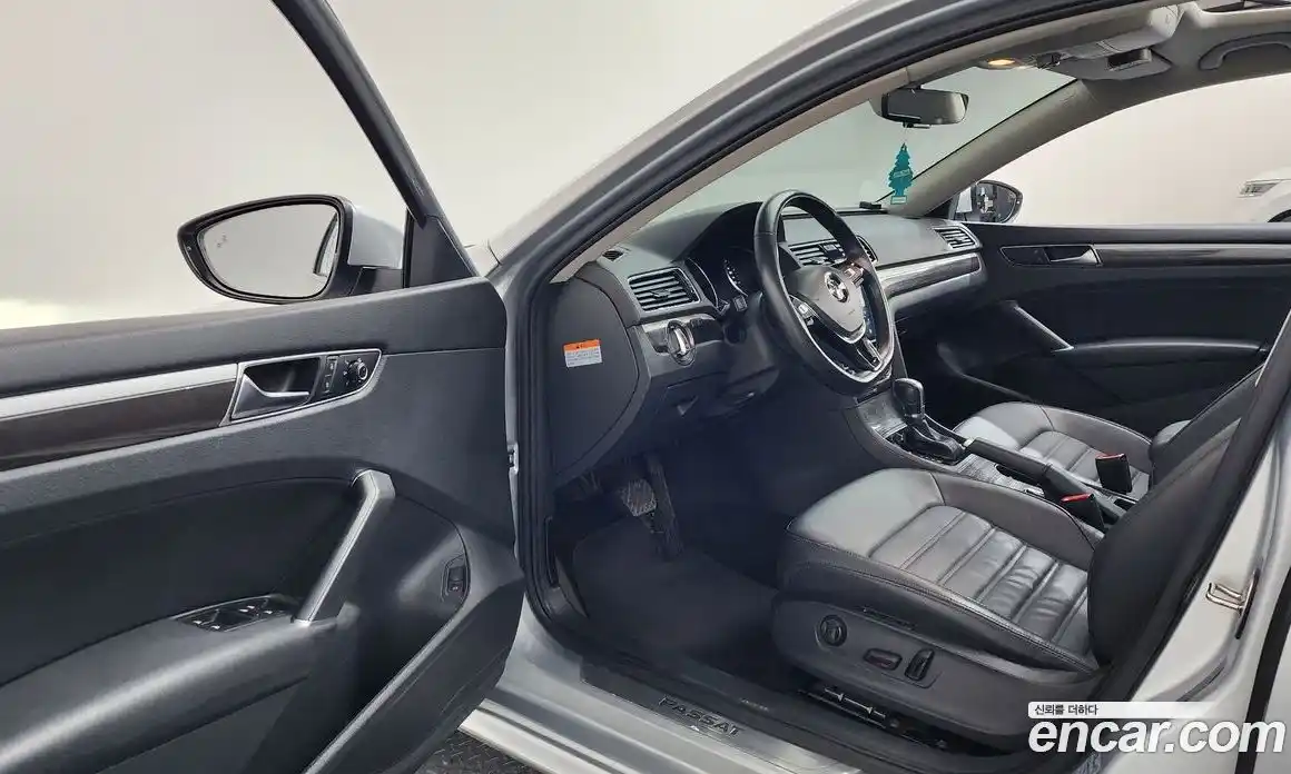 Volkswagen Passat 2018 2.0 Автомат в Москве № 629052, фото 10