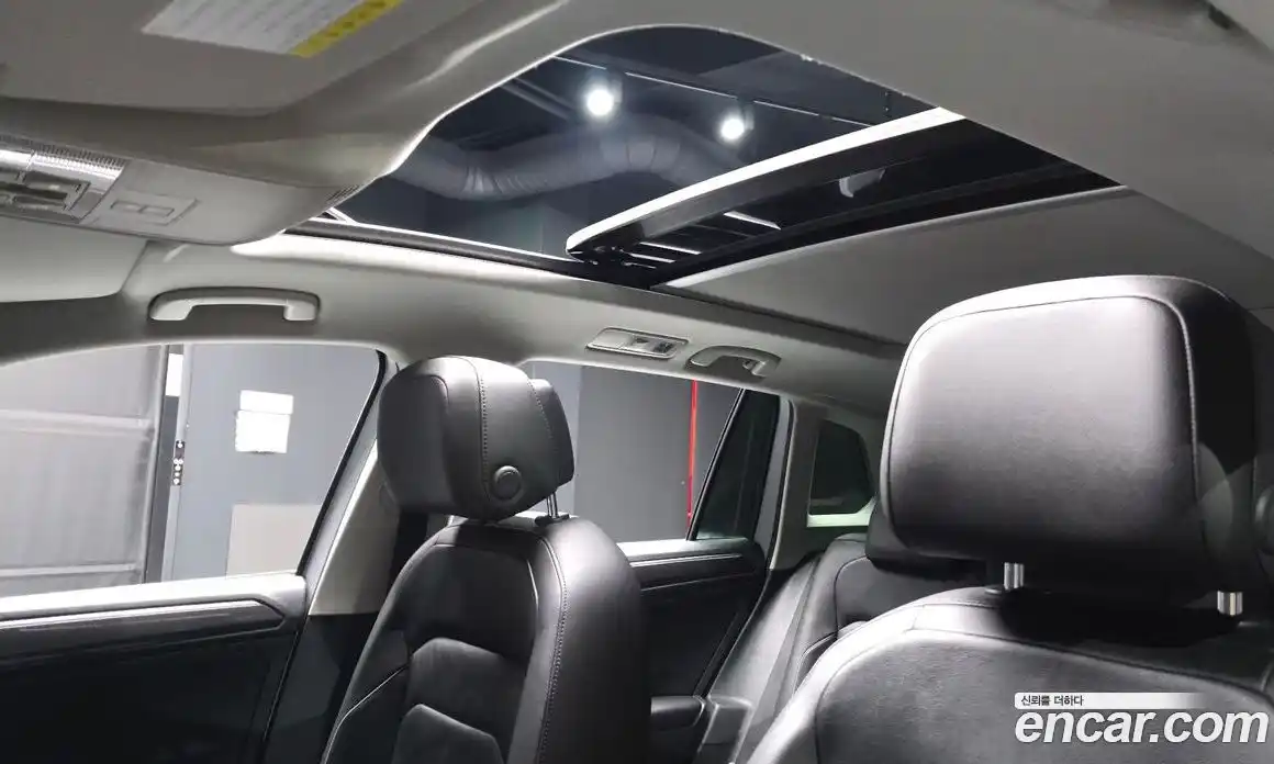 Volkswagen Tiguan 2018 2.0 Автомат в Москве № 629114, фото 18