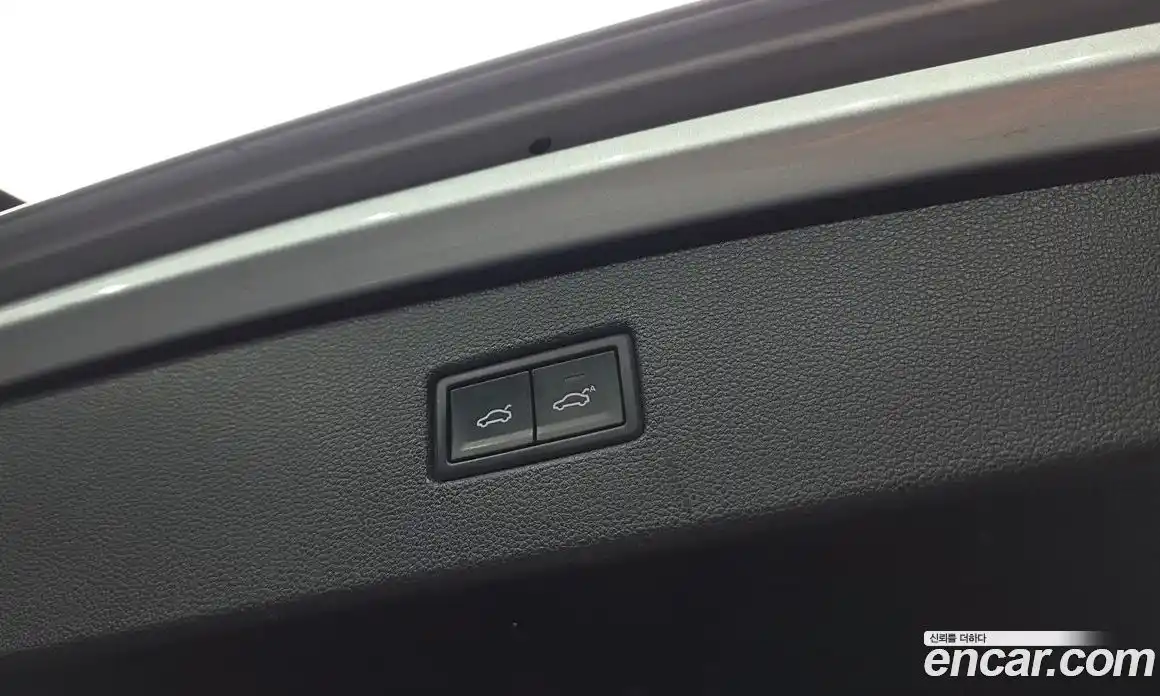 Volkswagen Tiguan 2018 2.0 Автомат в Москве № 629114, фото 20