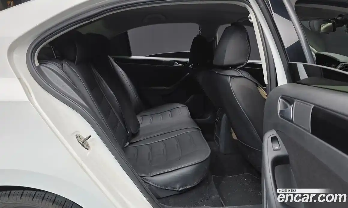 Volkswagen Jetta 2014 1.6 Автомат в Москве № 629211, фото 12