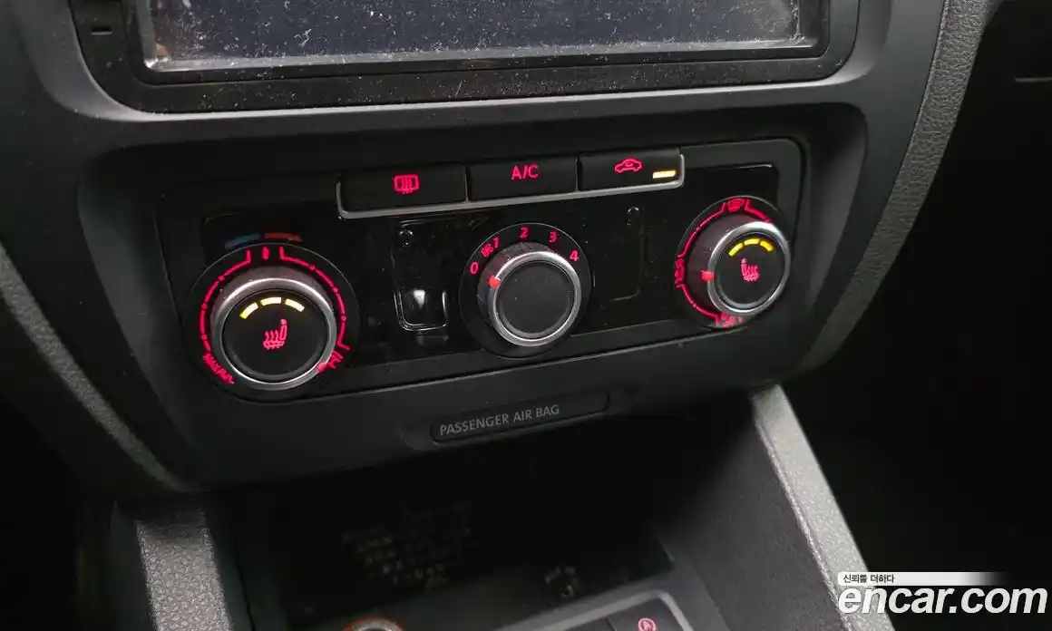 Volkswagen Jetta 2014 1.6 Автомат в Москве № 629211, фото 16