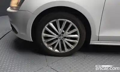 Volkswagen Jetta 2014 1.6 Автомат в Москве № 629211, миниатюра 5