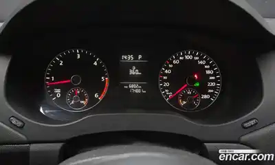 Volkswagen Jetta 2014 1.6 Автомат в Москве № 629211, миниатюра 8