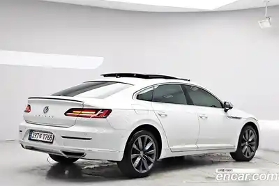 Volkswagen Arteon 2020 2.0 Автомат в Москве № 629321, миниатюра 4