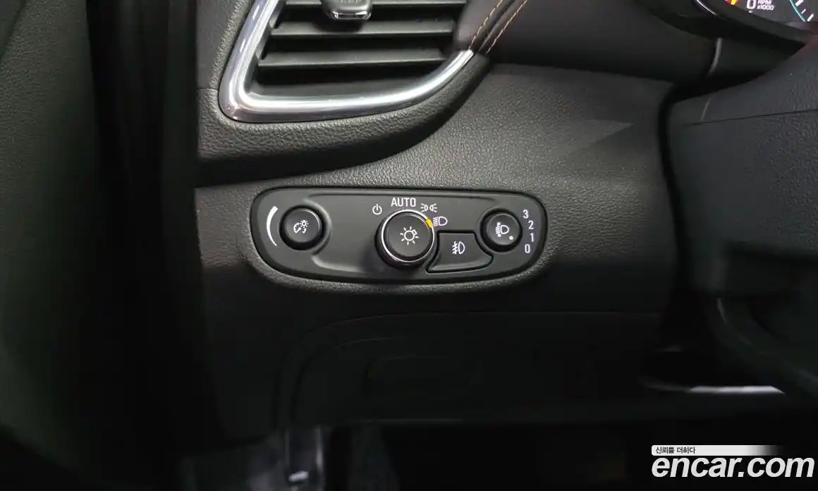 Chevrolet Trax 2018 1.6 Автомат в Москве № 105645, фото 17