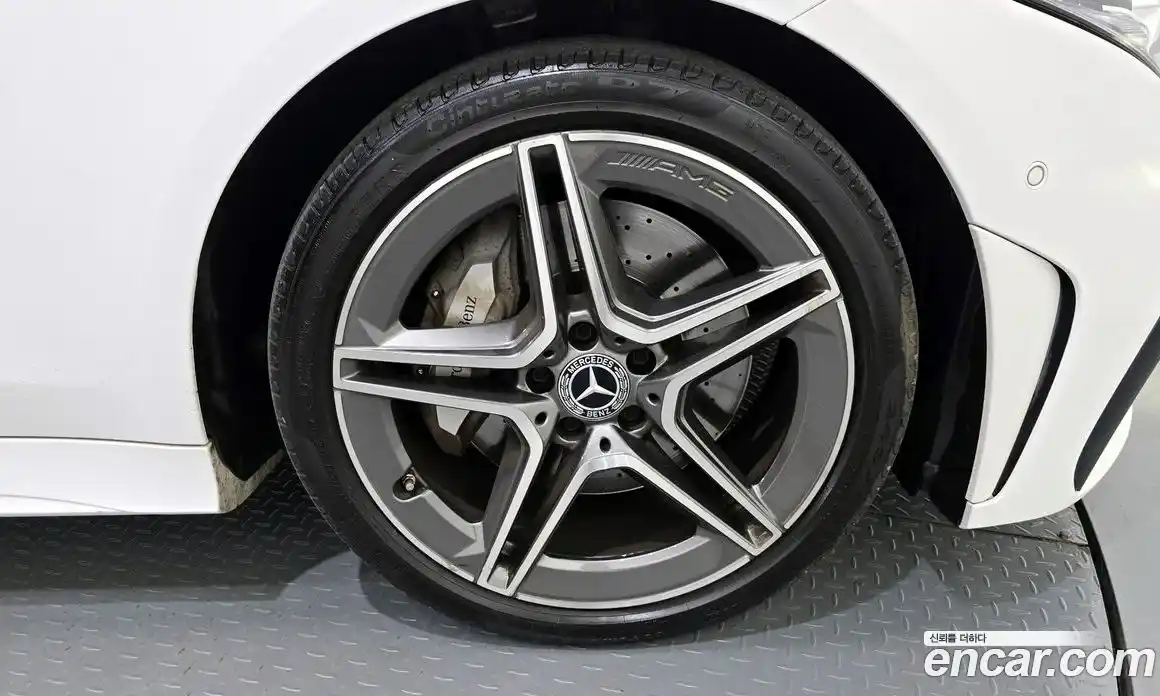 Mercedes-Benz CLS-Class 2023 2.0 Автомат в Москве № 160510, фото 5