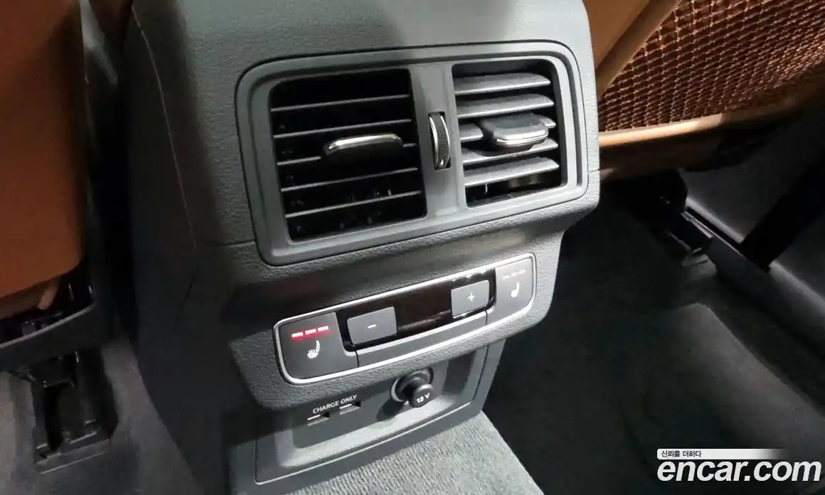 Audi Q5 2023 2.0 Автомат в Москве № 162372, фото 17