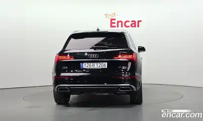 Audi Q5 2023 2.0 Автомат в Москве № 162372, миниатюра 4