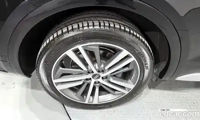 Audi Q5 2023 2.0 Автомат в Москве № 162372, миниатюра 5