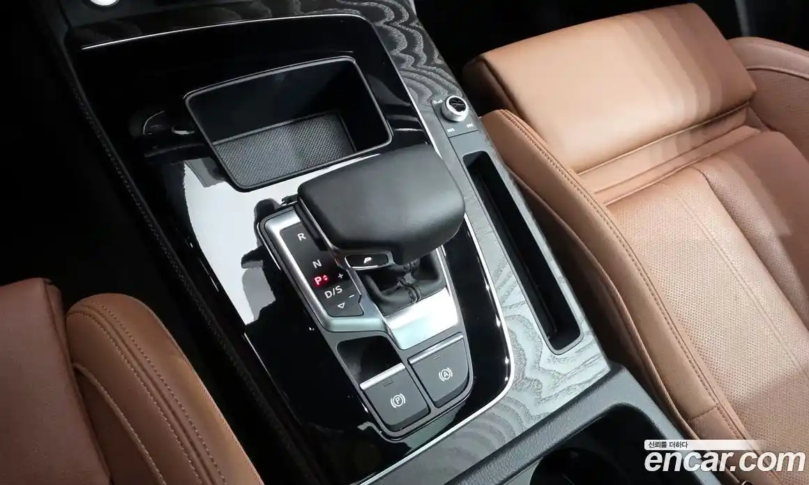 Audi Q5 2023 2.0 Автомат в Москве № 162372, фото 9