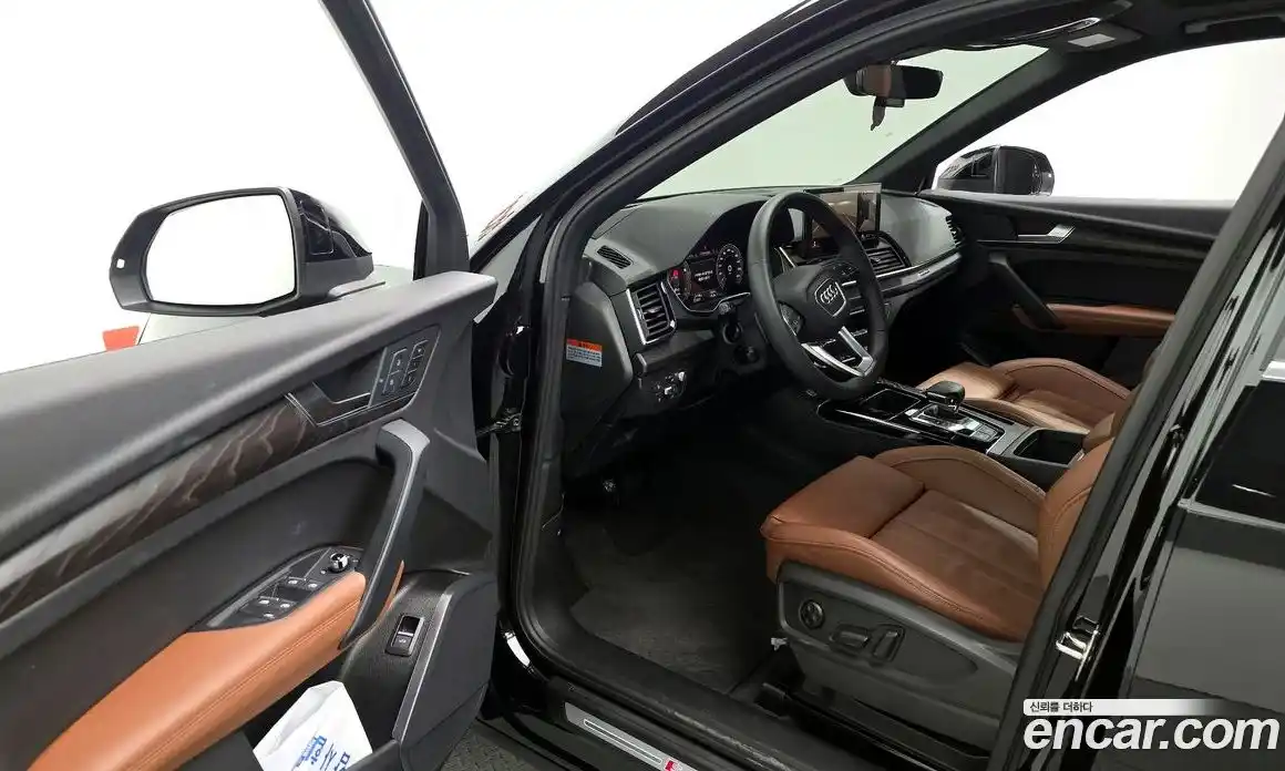 Audi Q5 2023 2.0 Автомат в Москве № 162372, фото 10