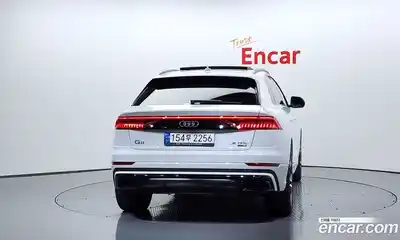 Audi Q8 2023 3.0 Автомат в Москве № 162816, миниатюра 4