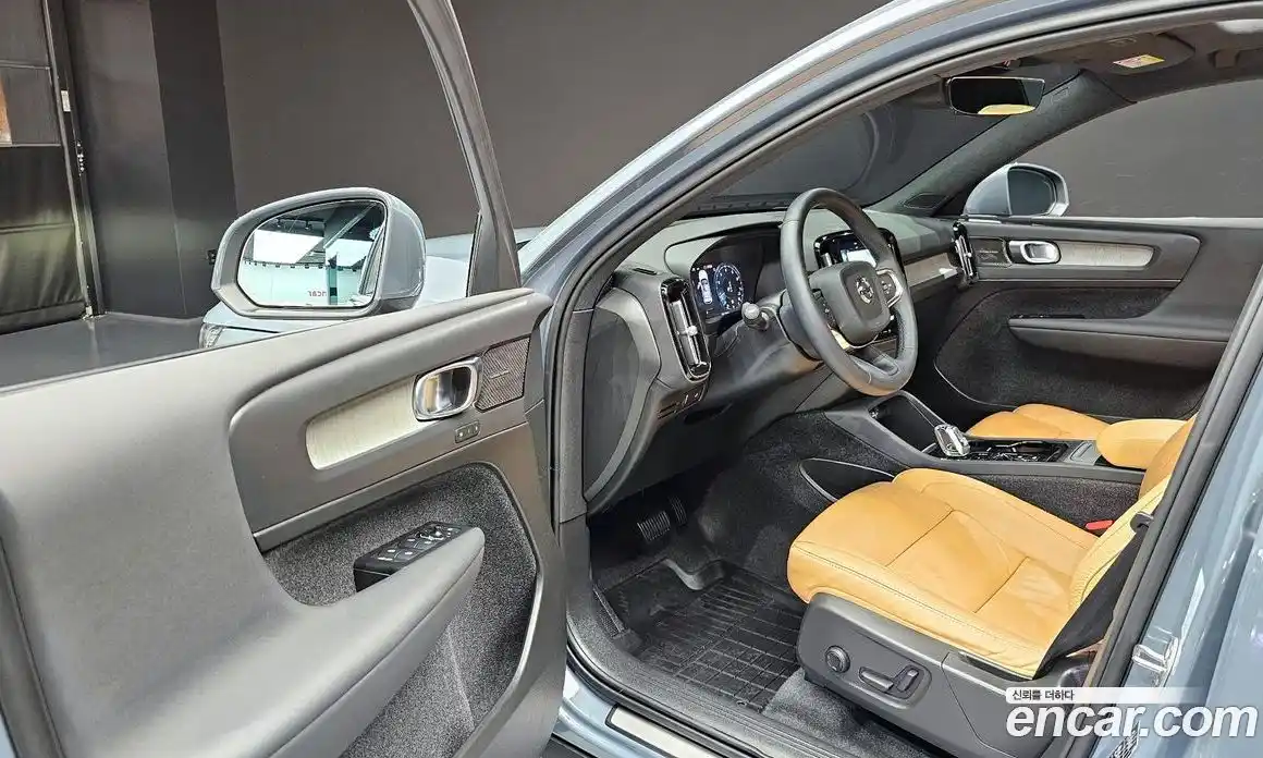 Volvo XC40 2022 2.0 Автомат в Москве № 164289, фото 11