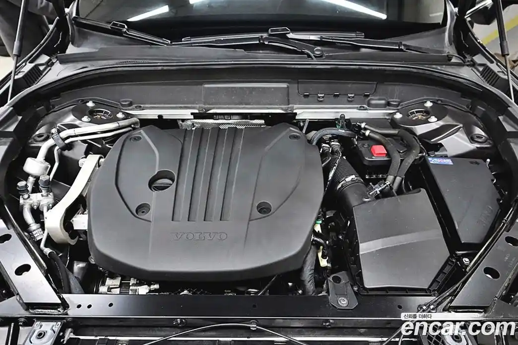 Volvo XC60 2022 2.0 Автомат в Москве № 164800, фото 6