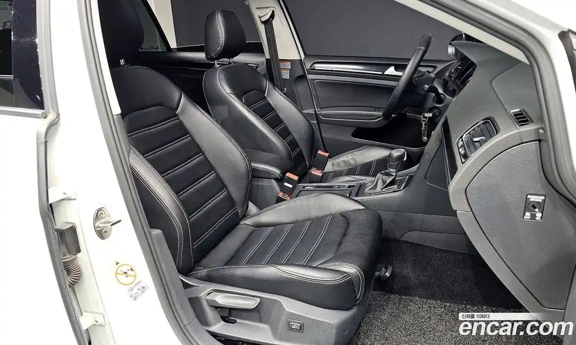 Volkswagen Golf 2016 2.0 Автомат в Москве № 169016, фото 10