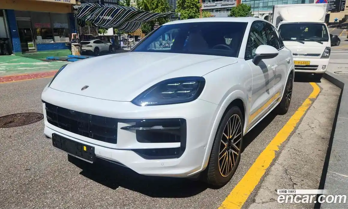 Porsche Cayenne 2026 3.0 Автомат в Москве № 197781, фото 3