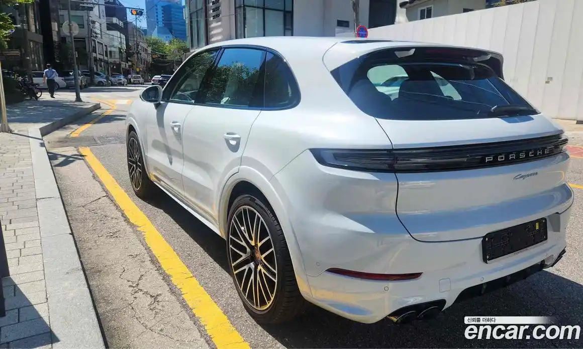 Porsche Cayenne 2026 3.0 Автомат в Москве № 197781, фото 5