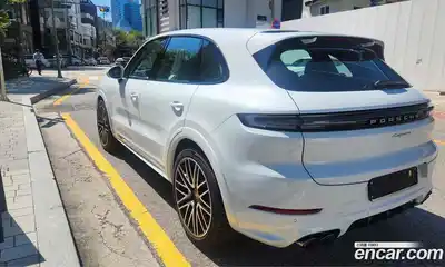 Porsche Cayenne 2026 3.0 Автомат в Москве № 197781, миниатюра 5