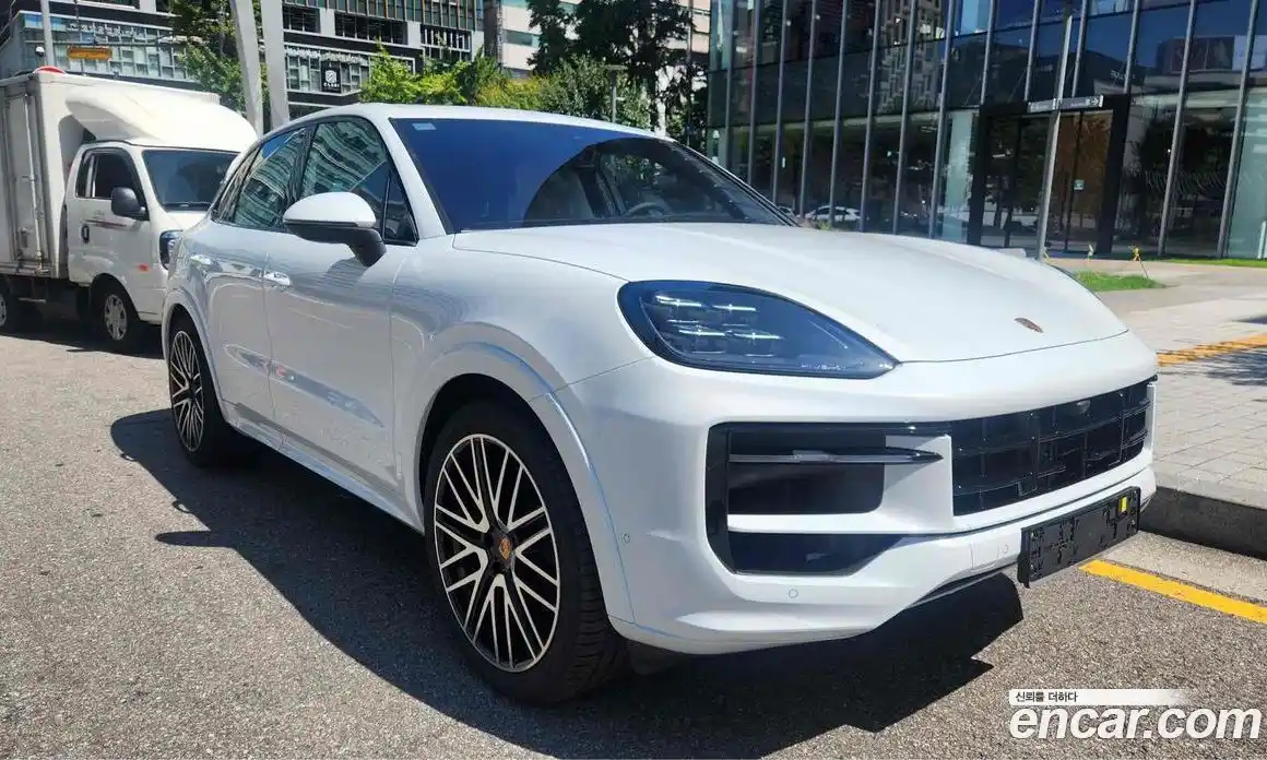 Porsche Cayenne 2026 3.0 Автомат в Москве № 197781, фото 7