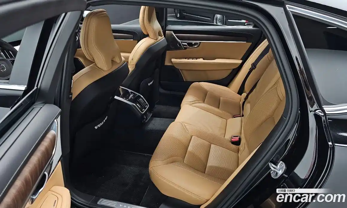 Volvo S90 2023 2.0 Автомат в Москве № 212864, фото 12