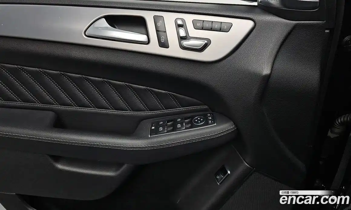 Mercedes-Benz GLE-Class 2018 3.0 Автомат в Москве № 229532, фото 17