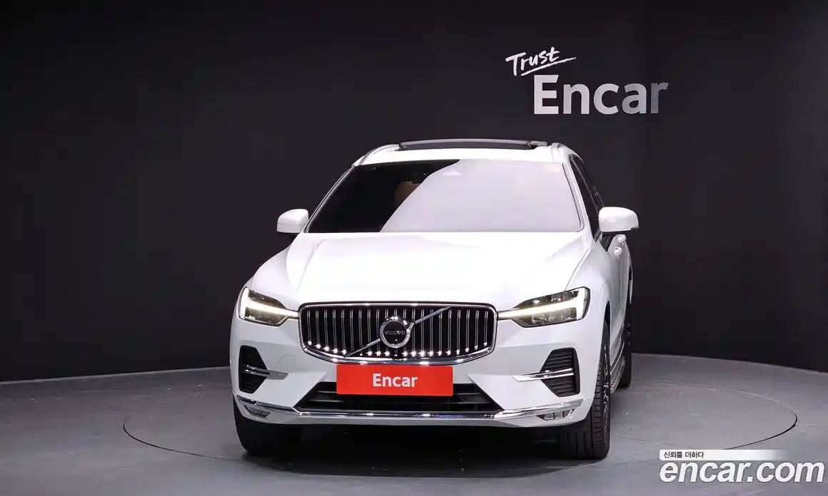 Volvo XC60 2022 2.0 Автомат в Москве № 230455, фото 3