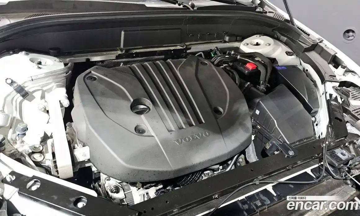 Volvo XC60 2022 2.0 Автомат в Москве № 230455, фото 6