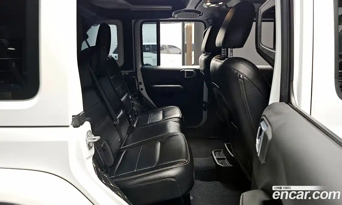 Jeep Wrangler 2021 2.0 Автомат в Москве № 232425, фото 12