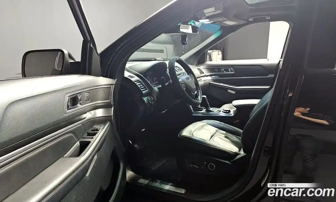 Ford Explorer 2016 3.5 Автомат в Москве № 273464, фото 12