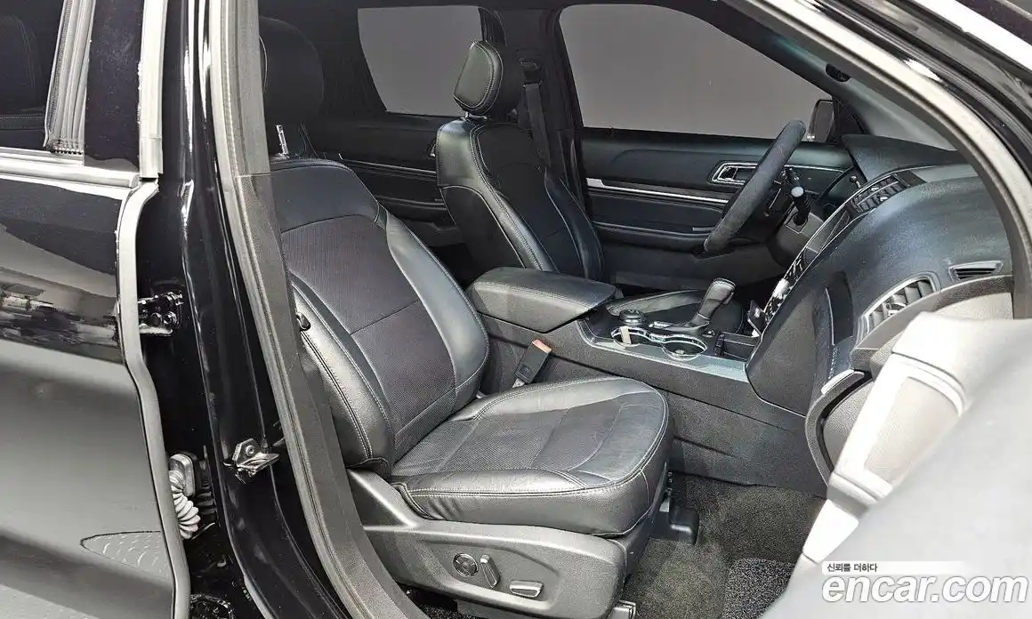 Ford Explorer 2016 3.5 Автомат в Москве № 273464, фото 10