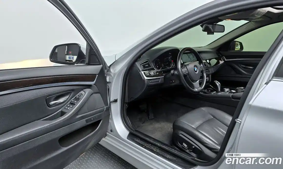 BMW 5-Series 2015 2.0 Автомат в Москве № 306507, фото 10