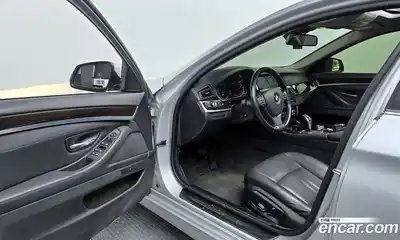 BMW 5-Series 2015 2.0 Автомат в Москве № 306507, миниатюра 10