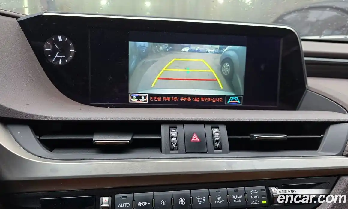 Lexus ES 2021 2.5 Автомат в Москве № 329699, фото 14