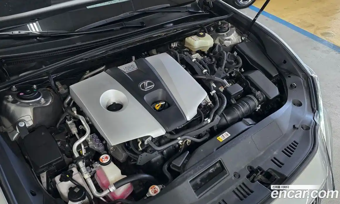 Lexus ES 2021 2.5 Автомат в Москве № 329699, фото 6