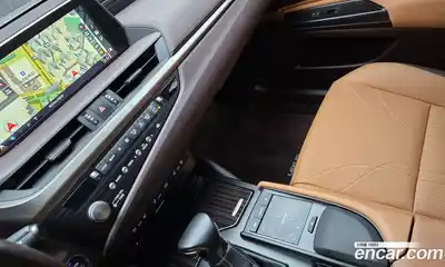 Lexus ES 2021 2.5 Автомат в Москве № 329699, миниатюра 9