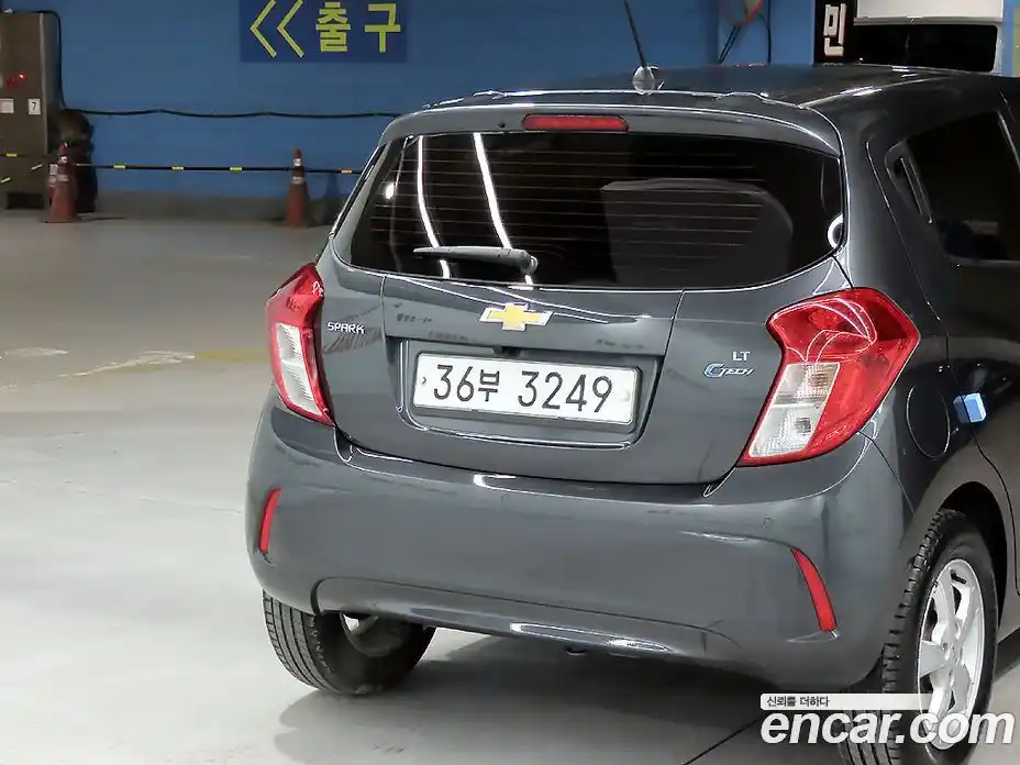 Chevrolet Spark 2018 1.0 Автомат в Москве № 37761, фото 19