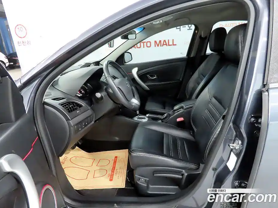 Renault SM3 2011 1.6 Автомат в Москве № 424238, фото 9