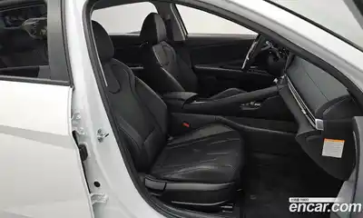 Hyundai Avante 2026 1.6 Автомат в Москве № 582159, миниатюра 9