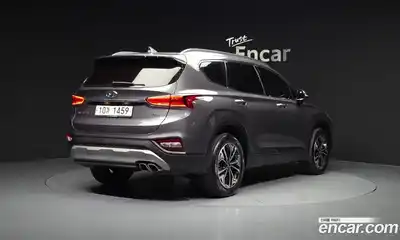 Hyundai Santa Fe 2019 2.0 Автомат в Москве № 582349, миниатюра 2