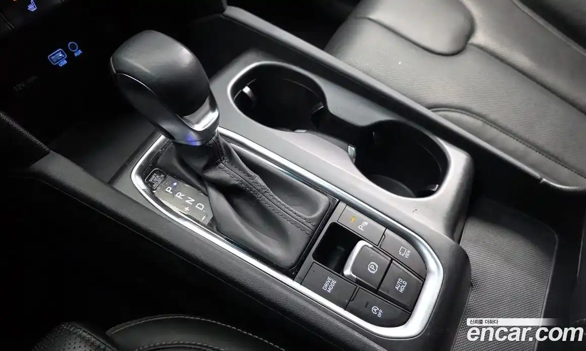 Hyundai Santa Fe 2019 2.0 Автомат в Москве № 582349, фото 9