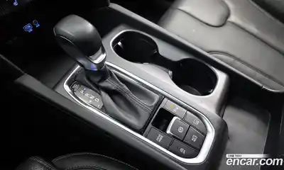 Hyundai Santa Fe 2019 2.0 Автомат в Москве № 582349, миниатюра 9